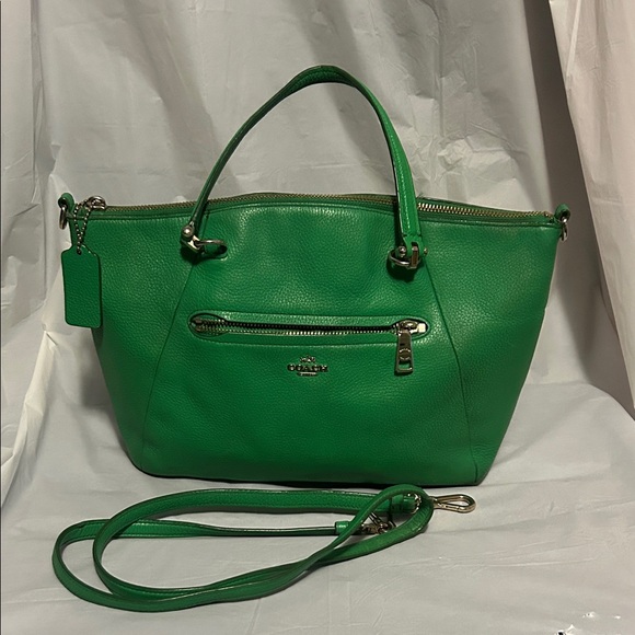 Coach Handbags - Coach Vibrant Green Leather Shoulder Bag